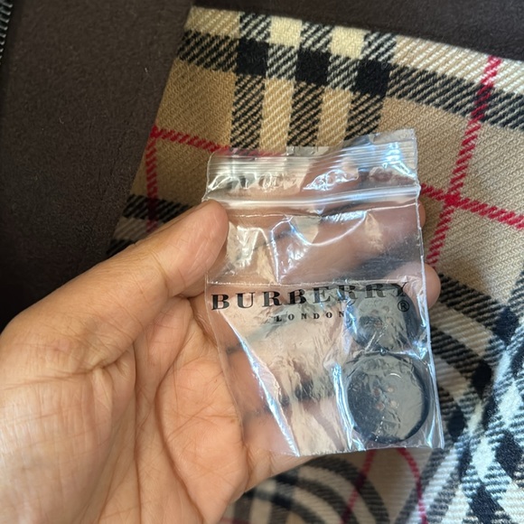 Burberry Men’s wool coat - Picture 12 of 14